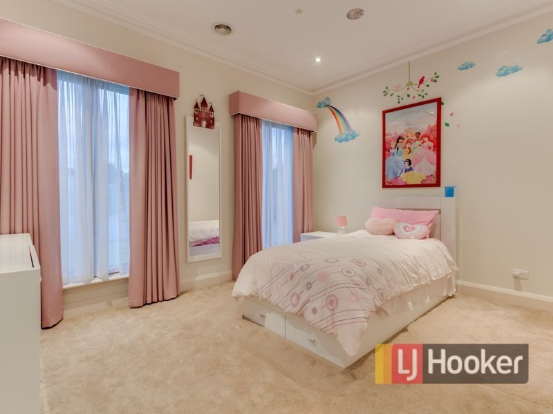 17-18 Hilton Court, Narre Warren North VIC 3804