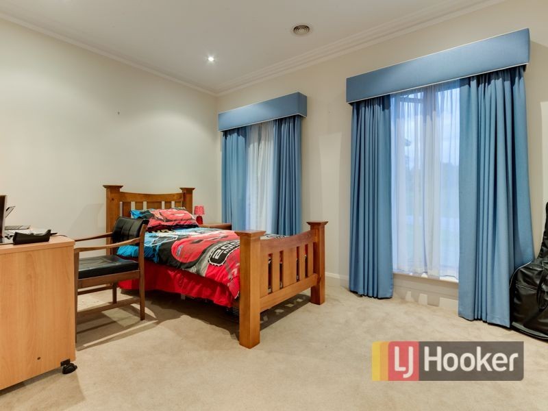 17-18 Hilton Court, Narre Warren North VIC 3804