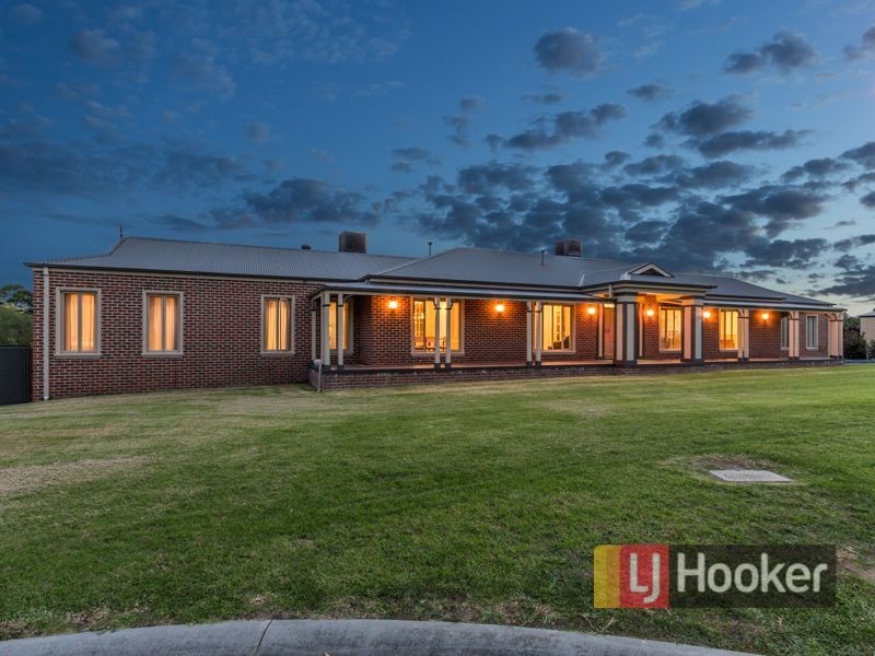 17-18 Hilton Court, Narre Warren North VIC 3804