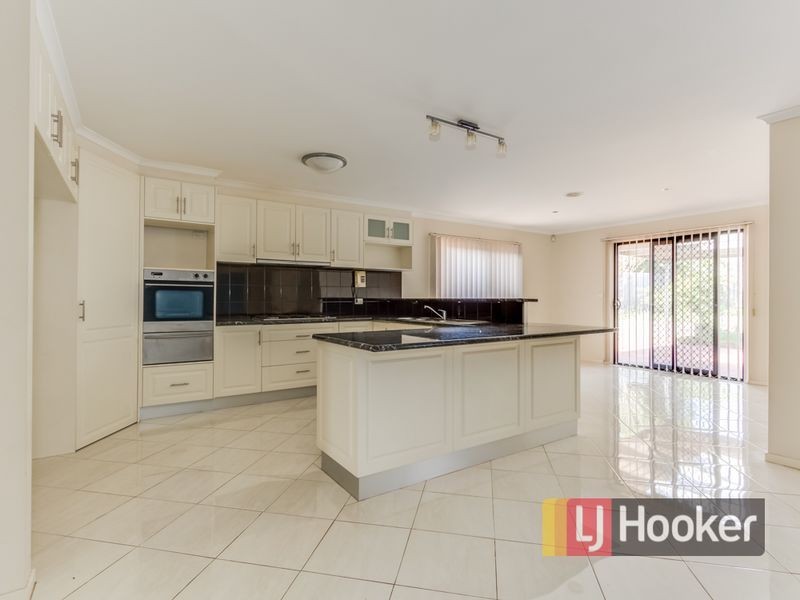 21 Grenfell Rise, Narre Warren South VIC 3805