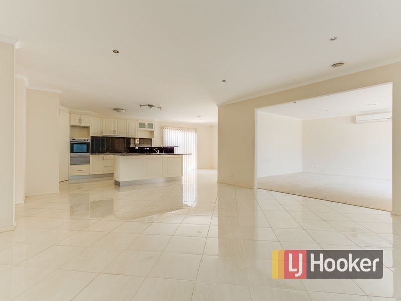 21 Grenfell Rise, Narre Warren South VIC 3805