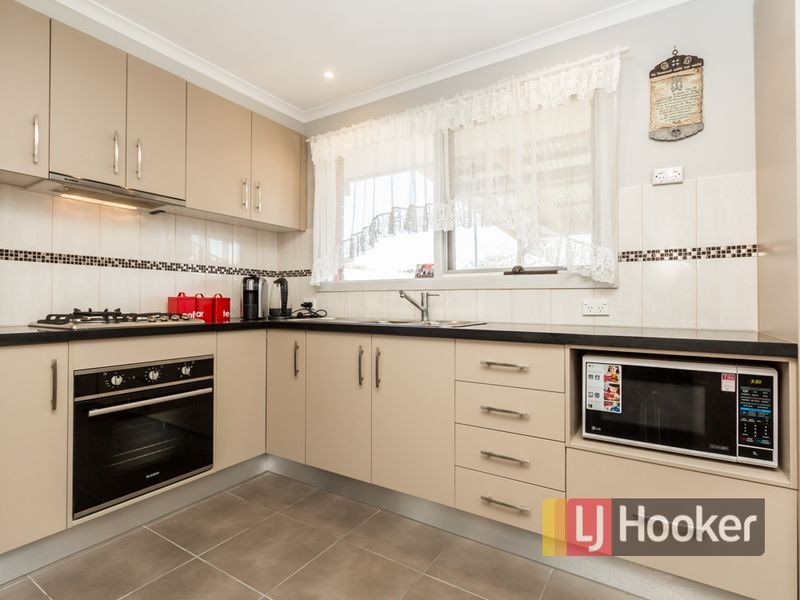 17 Andrew Street, Hampton Park VIC 3976