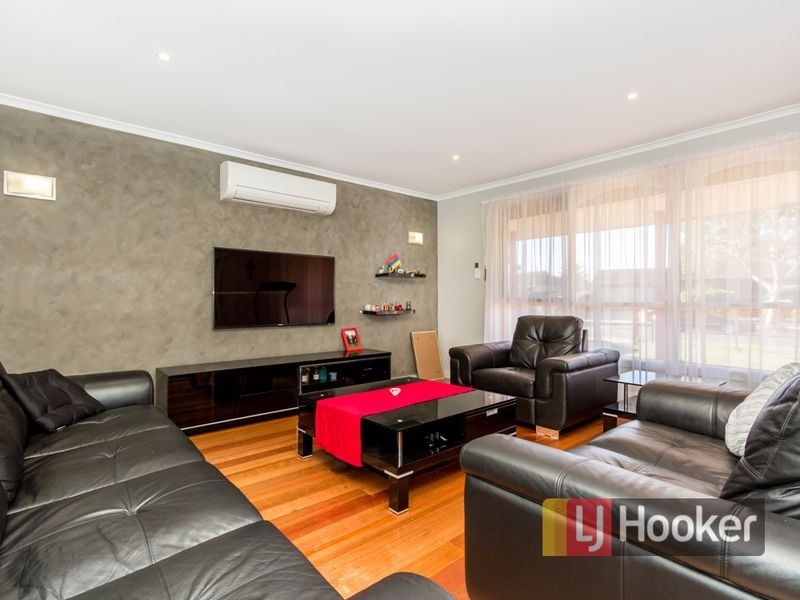 17 Andrew Street, Hampton Park VIC 3976