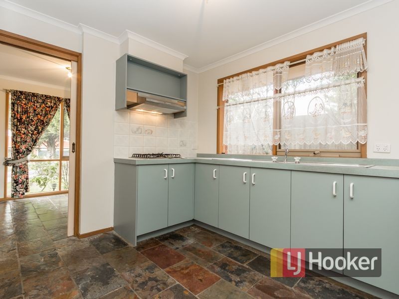 5 Thelma Rise, Hampton Park VIC 3976