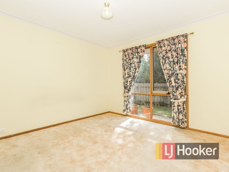 5 Thelma Rise, Hampton Park VIC 3976