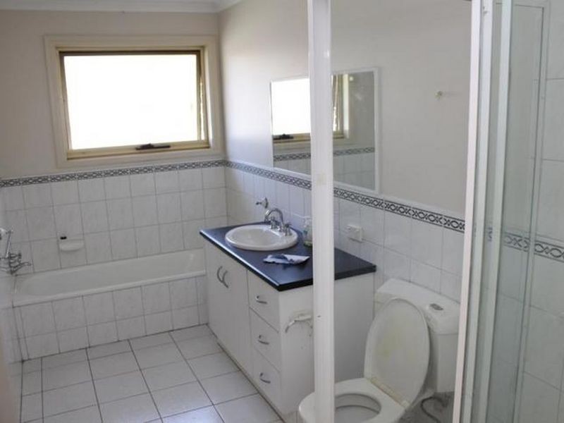 20A Robjant Street, Hampton Park VIC 3976