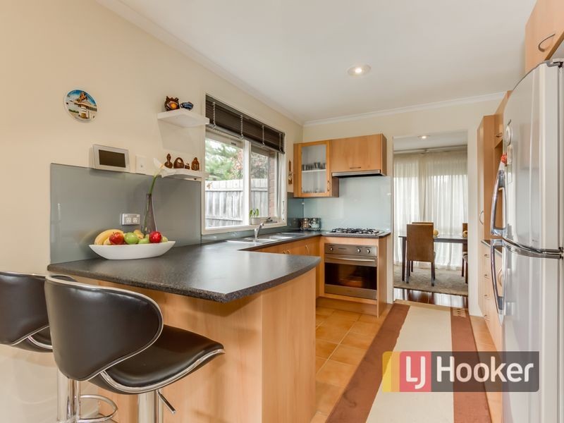 51 Michelle Drive, Hampton Park VIC 3976