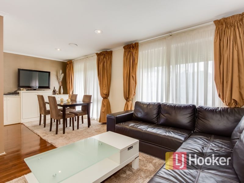 51 Michelle Drive, Hampton Park VIC 3976