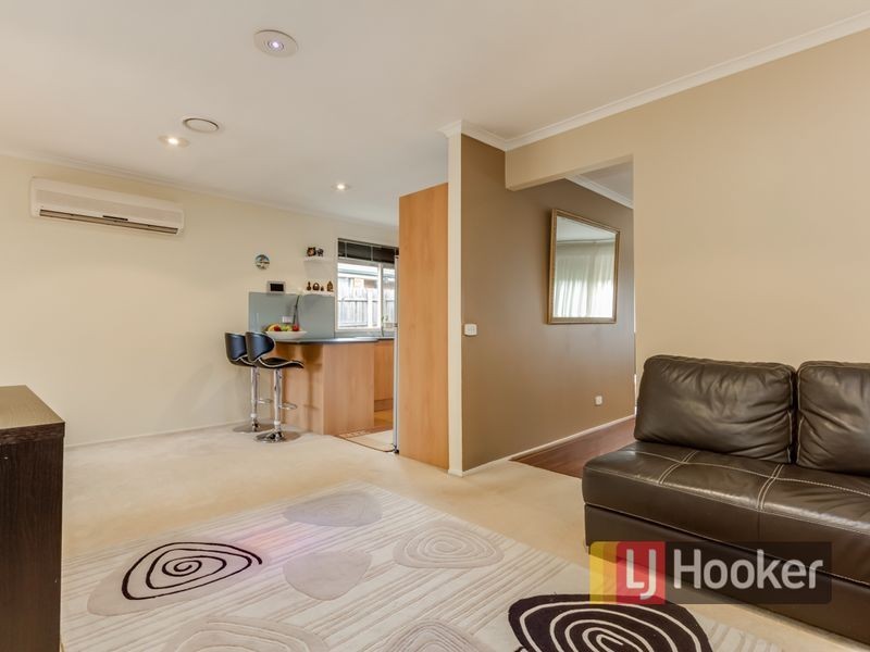 51 Michelle Drive, Hampton Park VIC 3976