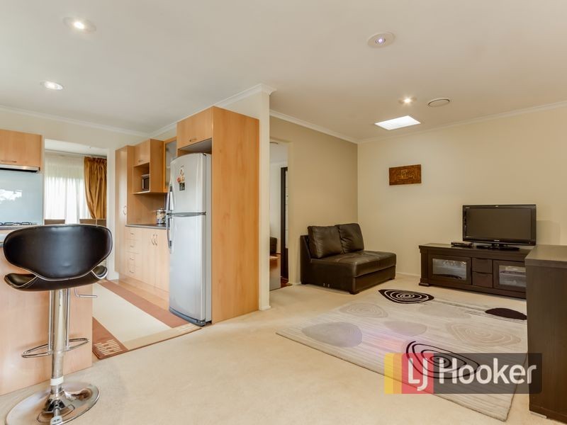 51 Michelle Drive, Hampton Park VIC 3976
