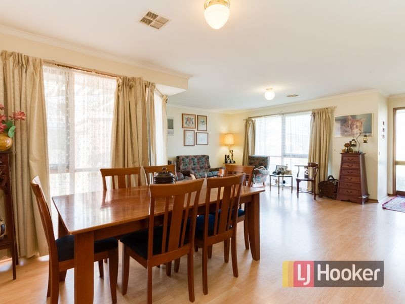 22 Michelle Drive, Hampton Park VIC 3976