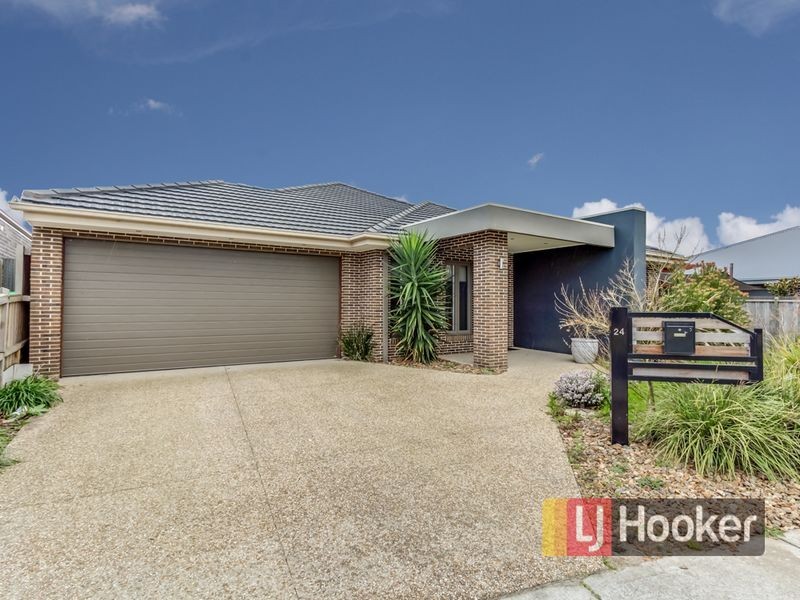 24 Carbine Way, Lyndhurst VIC 3975