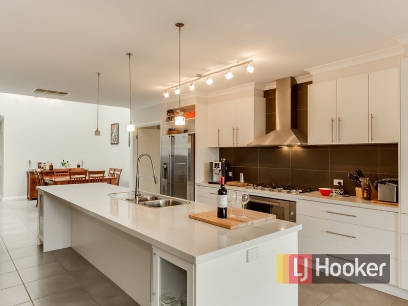 24 Carbine Way, Lyndhurst VIC 3975