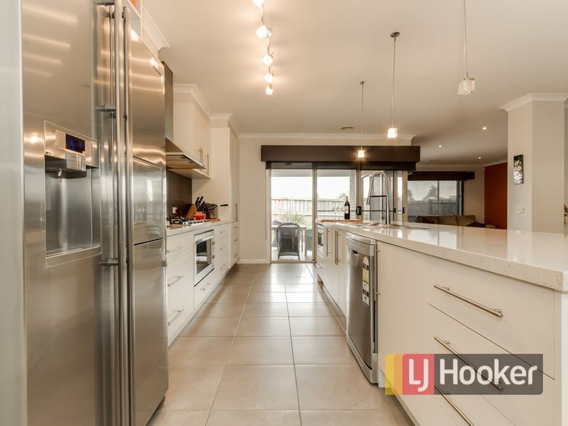 24 Carbine Way, Lyndhurst VIC 3975