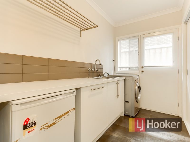 24 Carbine Way, Lyndhurst VIC 3975