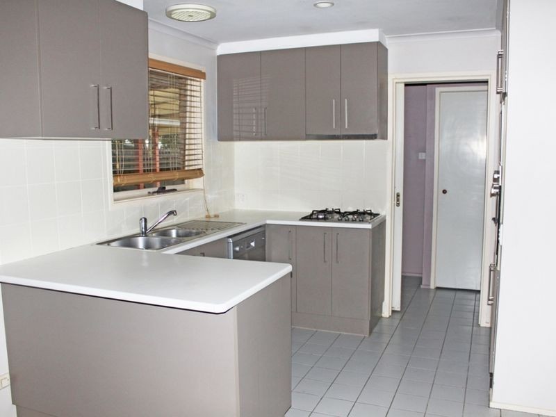 15 Mosig Court, Hampton Park VIC 3976