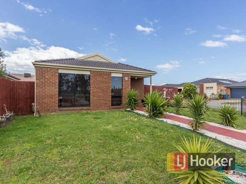 6 Venus Place, Cranbourne VIC 3977
