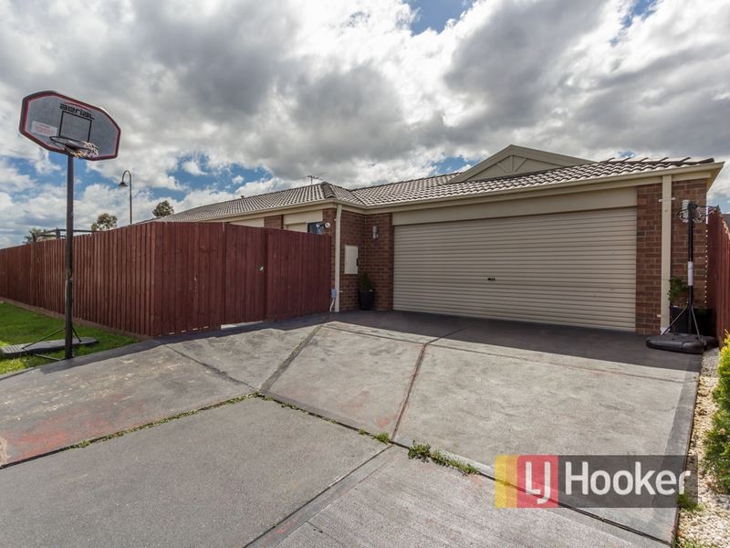 6 Venus Place, Cranbourne VIC 3977