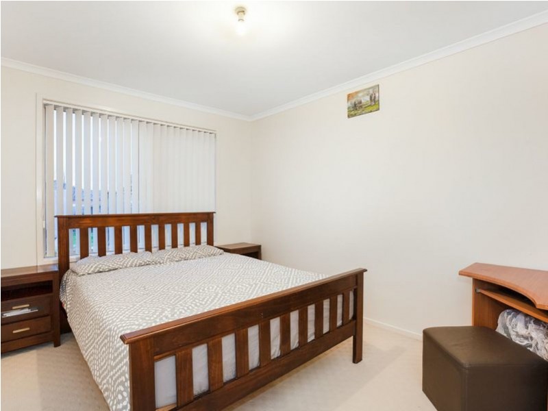 160 Rosebank Drive, Cranbourne North VIC 3977