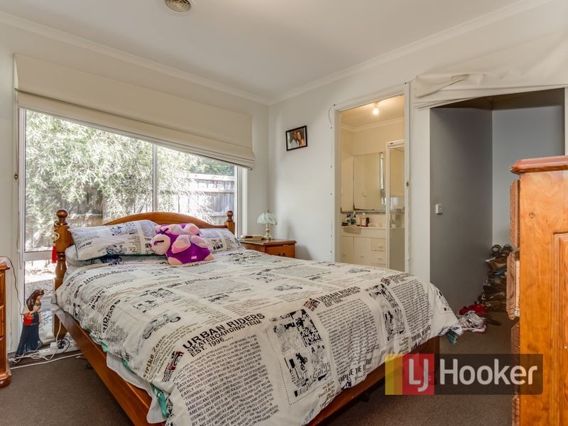 156 Harold Keys Drive, Narre Warren South VIC 3805