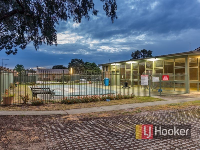 15/20-22 Somerville Road, Hampton Park VIC 3976