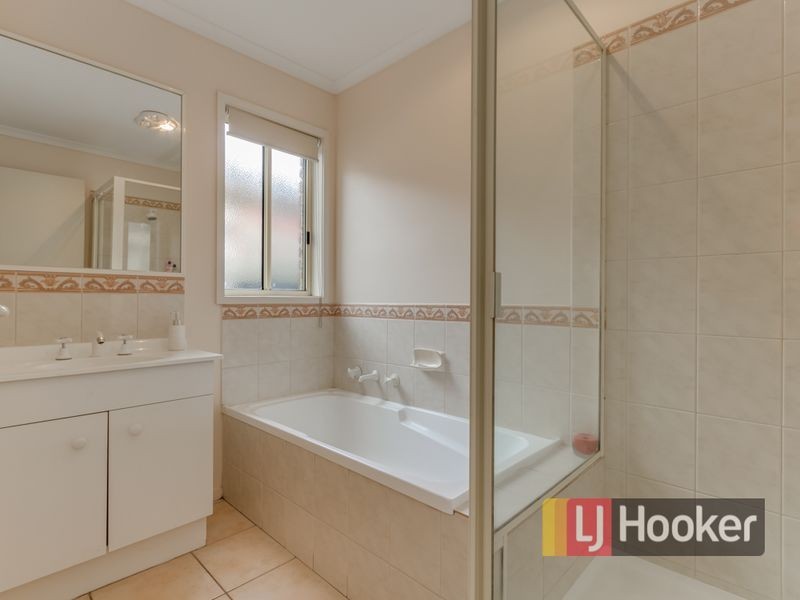 20 Merrijig Avenue, Cranbourne VIC 3977