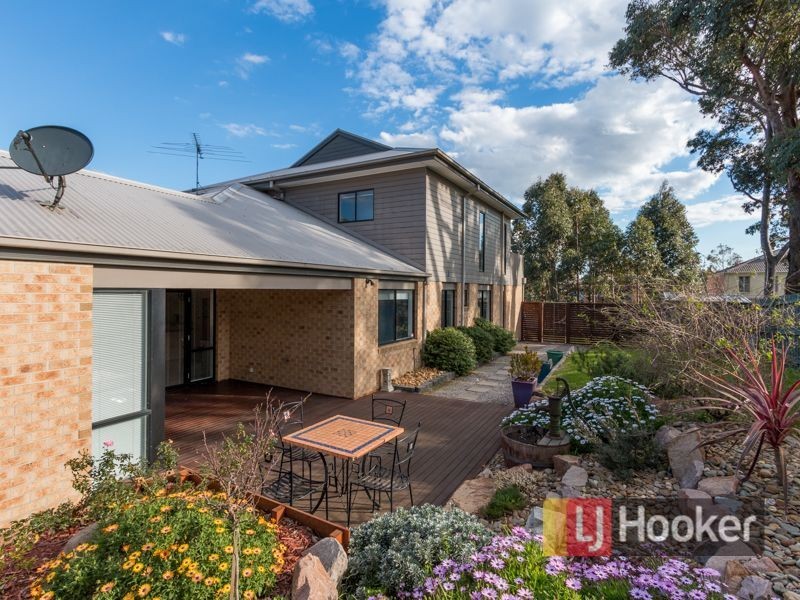 5 Nugong Court, Lynbrook VIC 3975