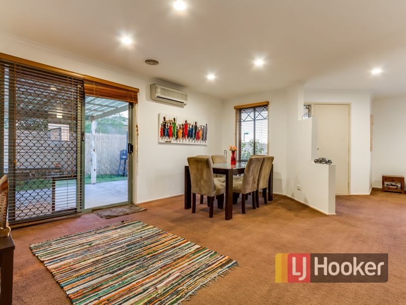 8 Karen Close, Narre Warren South VIC 3805