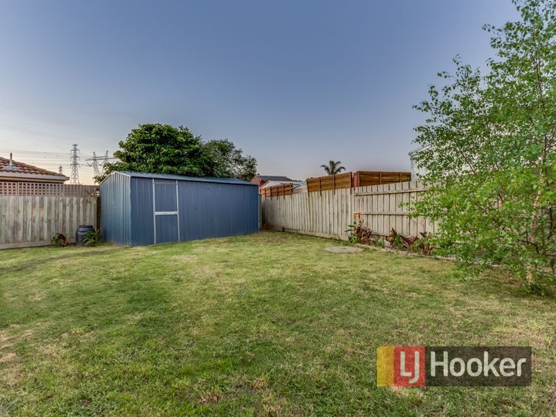 8 Karen Close, Narre Warren South VIC 3805