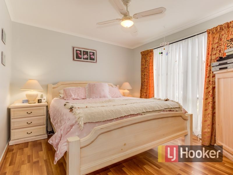 29 Staunton Walk, Cranbourne East VIC 3977