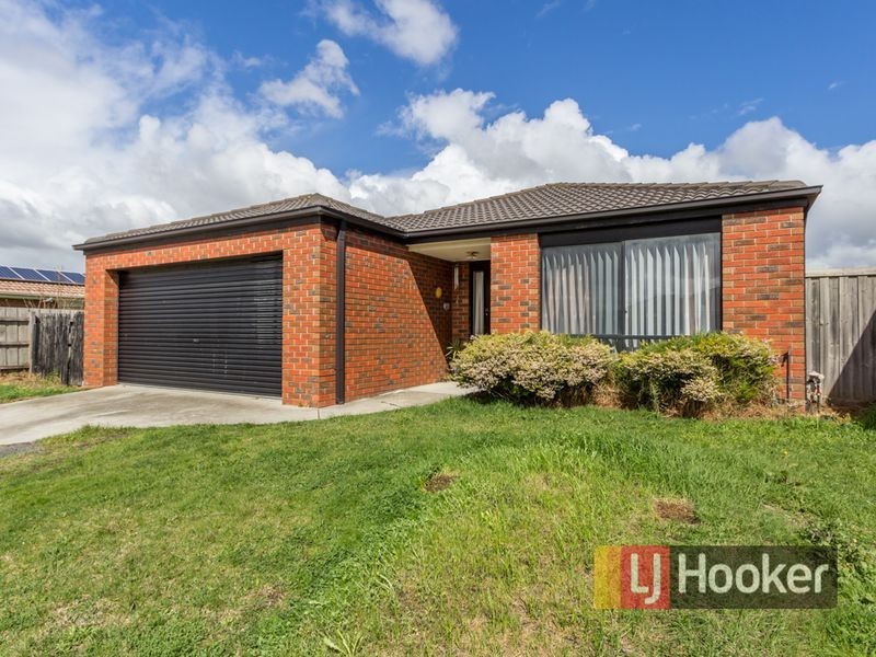 29 Staunton Walk, Cranbourne East VIC 3977