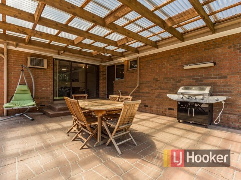 14 Hollydale Close, Berwick VIC 3806