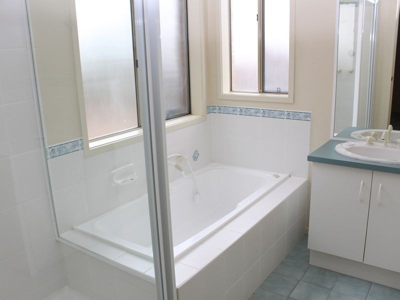 5 Yaraan Court, Hampton Park VIC 3976