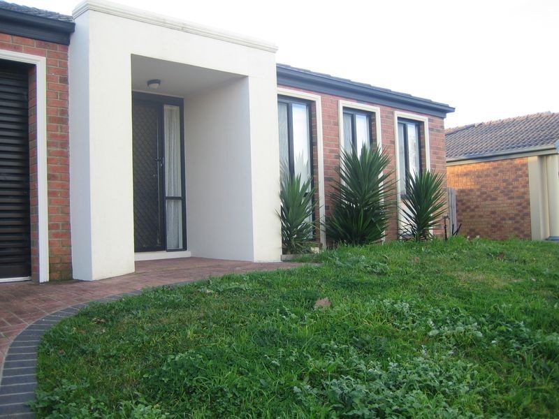 10 Osmington Circle, Narre Warren South VIC 3805