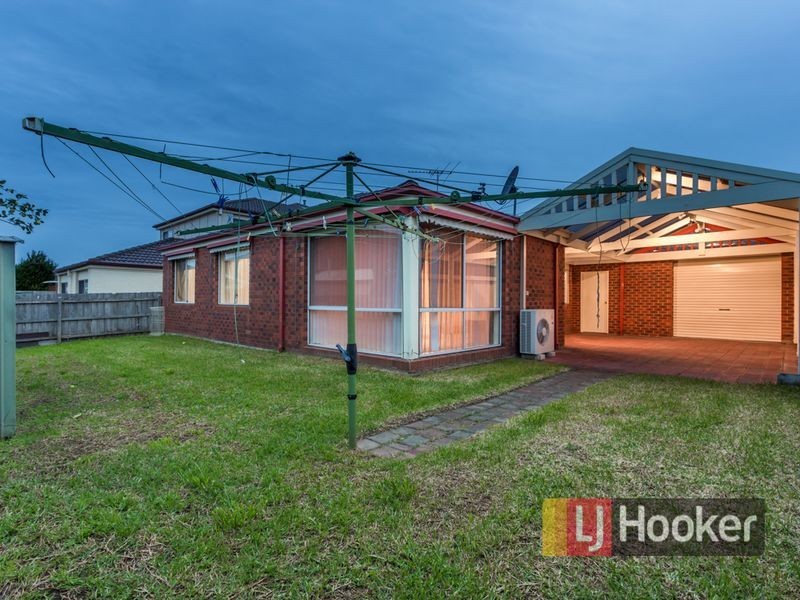 2 Finbar Court, Narre Warren South VIC 3805