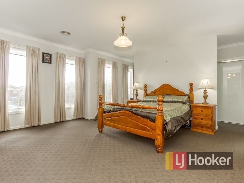 4 Lancashire Drive, Cranbourne North VIC 3977