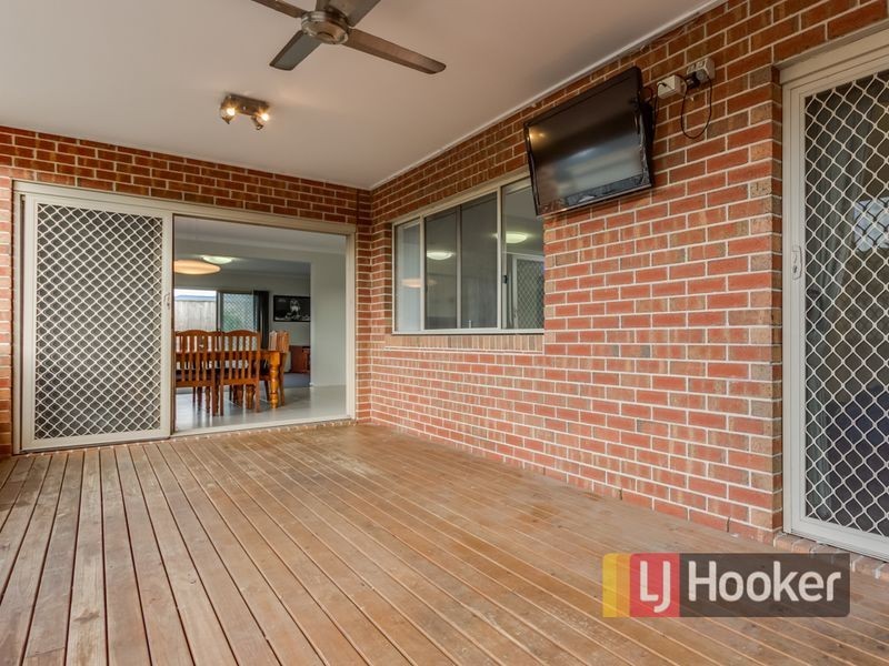 4 Lancashire Drive, Cranbourne North VIC 3977