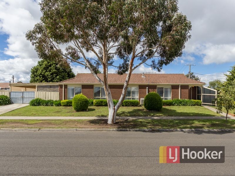 1 Bates Street, Cranbourne West VIC 3977