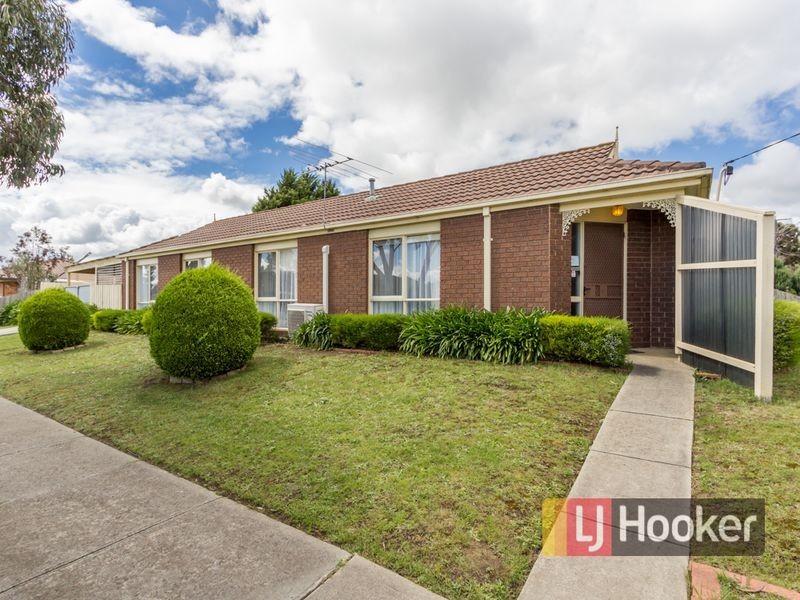 1 Bates Street, Cranbourne West VIC 3977