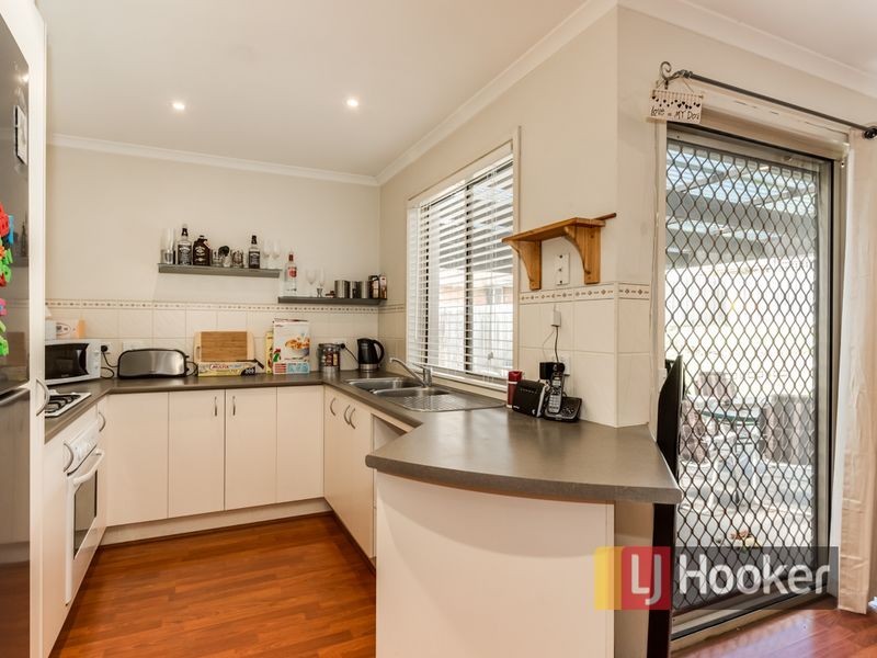 15 Farskiene Place, Hampton Park VIC 3976