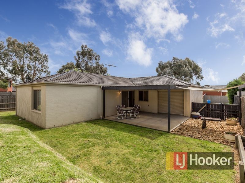 15 Farskiene Place, Hampton Park VIC 3976