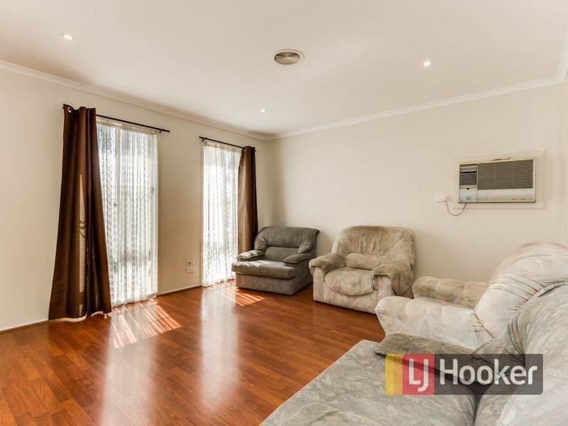 15 Farskiene Place, Hampton Park VIC 3976