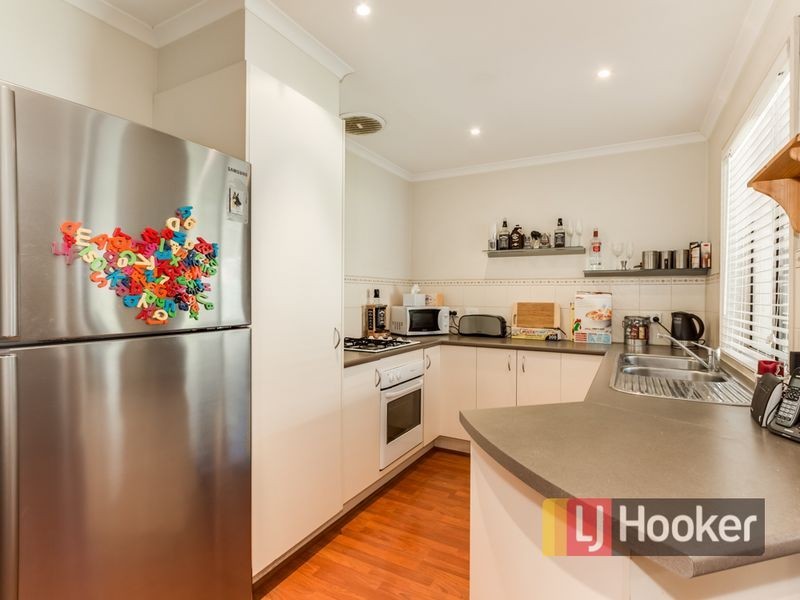 15 Farskiene Place, Hampton Park VIC 3976