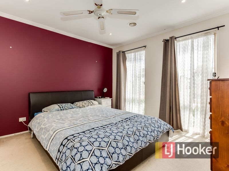 15 Farskiene Place, Hampton Park VIC 3976