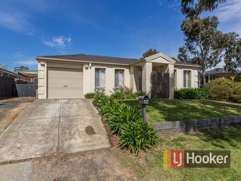 15 Farskiene Place, Hampton Park VIC 3976