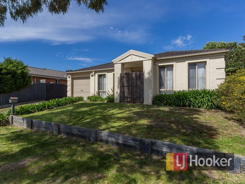 15 Farskiene Place, Hampton Park VIC 3976