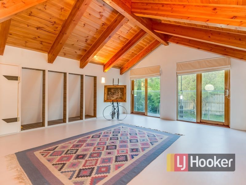 41 Montbrae Circuit, Narre Warren North VIC 3804