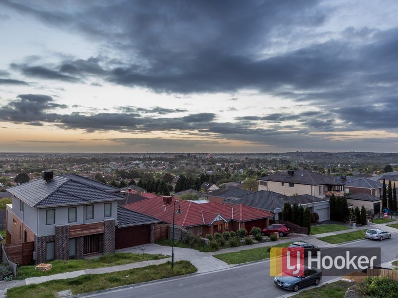 41 Montbrae Circuit, Narre Warren North VIC 3804