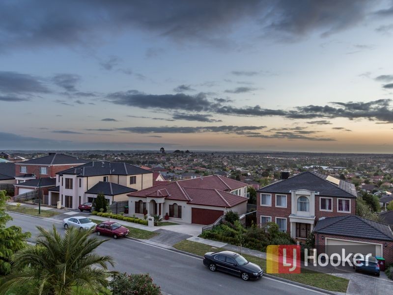 41 Montbrae Circuit, Narre Warren North VIC 3804