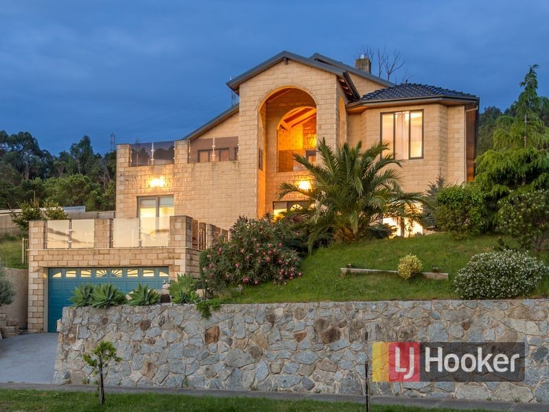 41 Montbrae Circuit, Narre Warren North VIC 3804